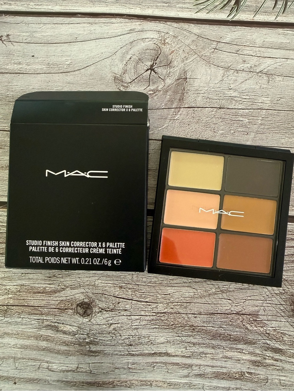 Mac Studio Finish Skin Corrector x 6 Palette Full size 0.21oz/ 6g, NIB